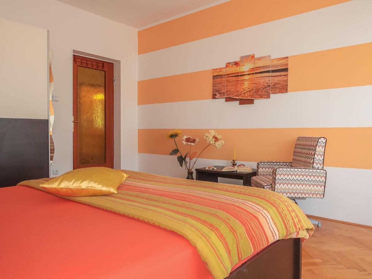 Apartment Rea - Ckv110 By Interhome Crikvenica Esterno foto